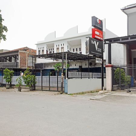 Reddoorz @ Hotel Arimbi Dewi Sartika Baru Bandung Buitenkant foto