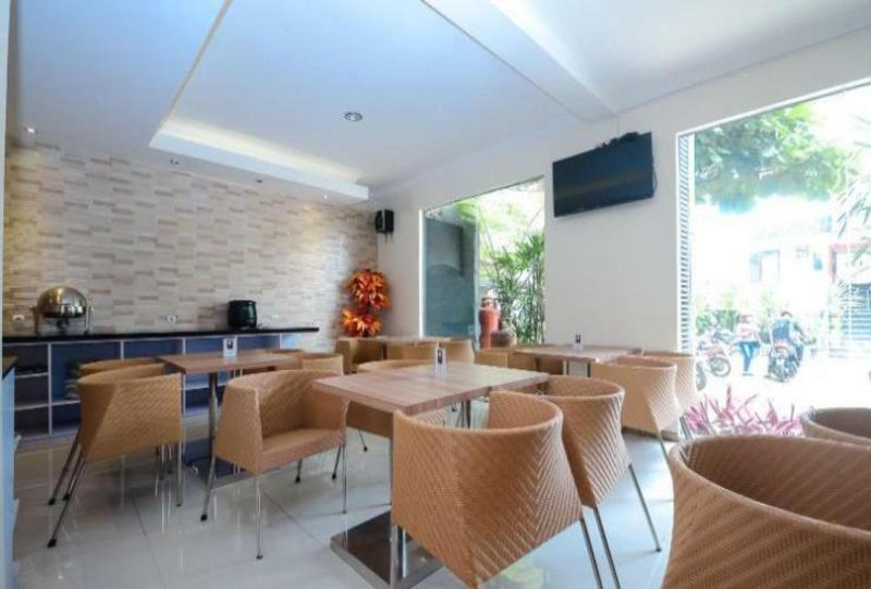 Reddoorz @ Hotel Arimbi Dewi Sartika Baru Bandung Buitenkant foto